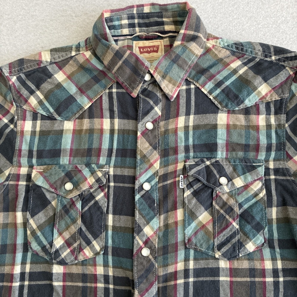 Vintage Y2K Levis Long Sleeve Western Pearl Snap Shirt Size Small Plaid Retro